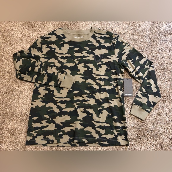 New TRUE RELIGION Lamar Logo Men’s L/S T-Shirt Size Men's Small Camo NWT!! - Picture 1 of 6